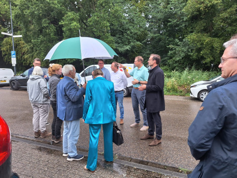 Bezoek burgemeester en wethouder aan bedrijventerrein Stevenshof/Westwal